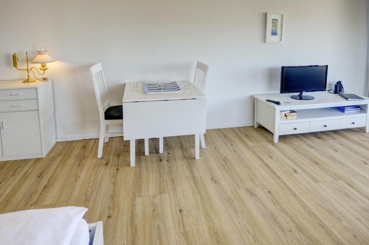 Fewo1846 Intermar - Strandbude - Studioapartment Mit Balkon Und Meerblick Glucksburg Bagian luar foto